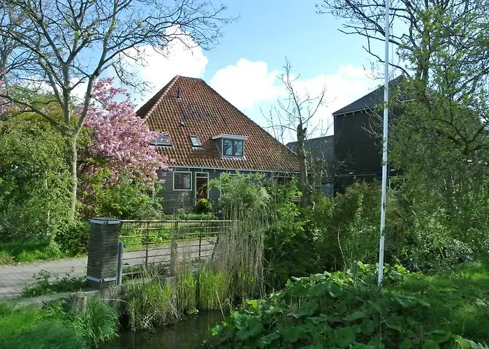 Appartement Voorhuis en chalet Klein Waterland Amsterdam