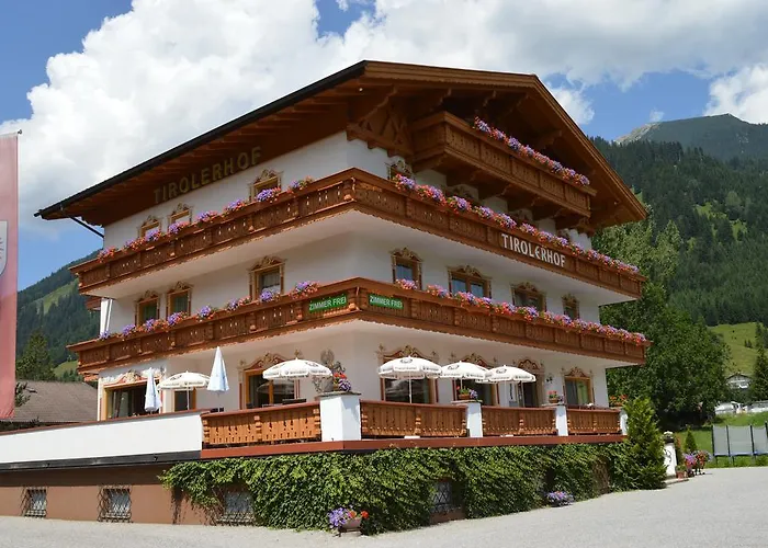 Tirolerhof Hotel Lermoos