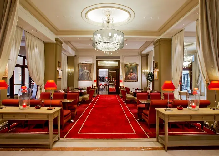 Hotel California Champs Elysees Parijs