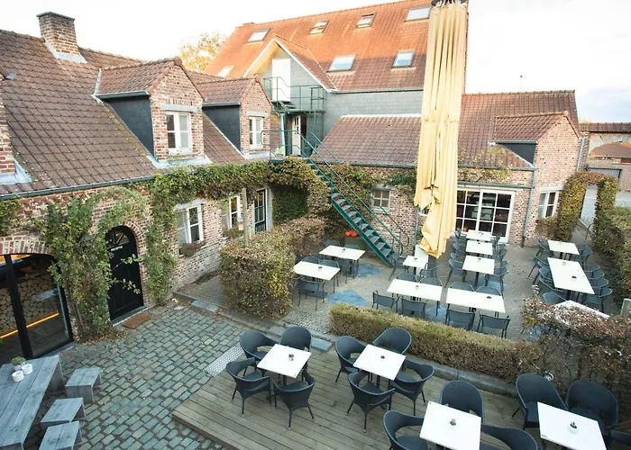 De Sjeiven Dorpel Hotel Maaseik