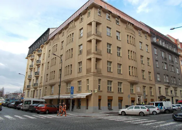 Riverside Spirit Praag