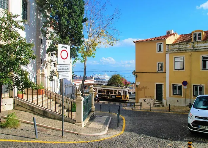 Contador Mor Rooms And Apartments Lissabon
