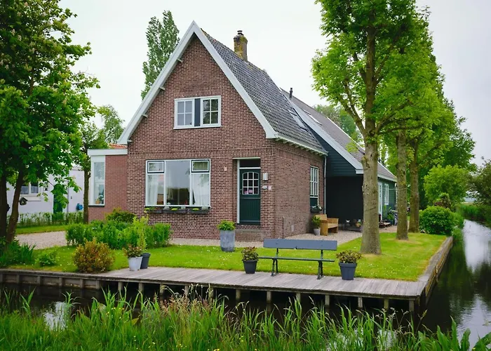 Idyllic Farmhouse Landsmeer